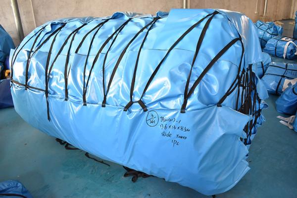 Children Water Sports Equipment Inflatable Water Park 200 People Capacity