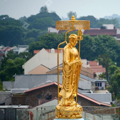 Bronze Buddha Sculpture of Ksitigarbha Bodhisattva With Gold Leaf Finish