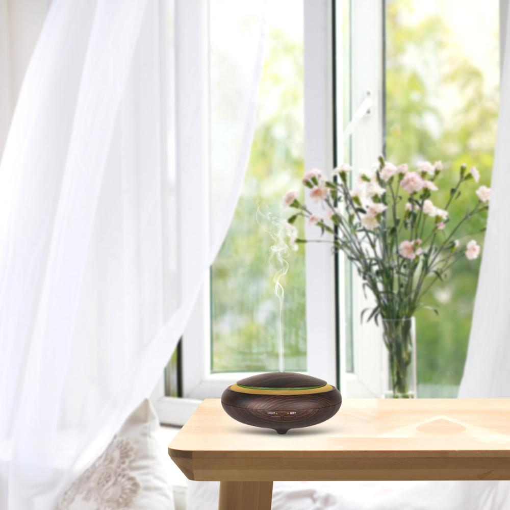 UFO Shape 150ml Ultrasonic Aroma Diffuser 7 Color LED Lights Pear Wood Electrical Essential Oil Humidifier Machine for Room Use