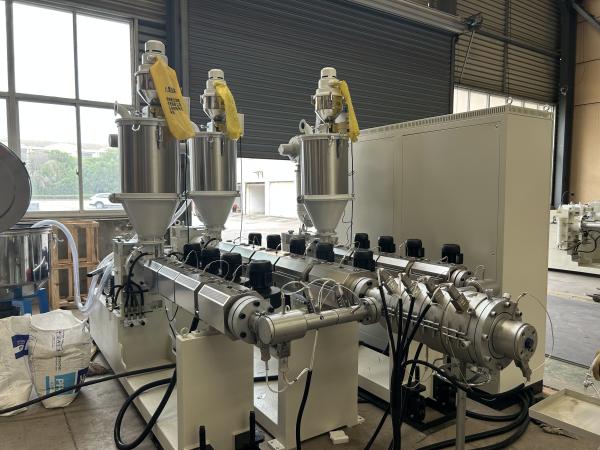 2層または3層のPPRパイプエクストルーダー生産ライン