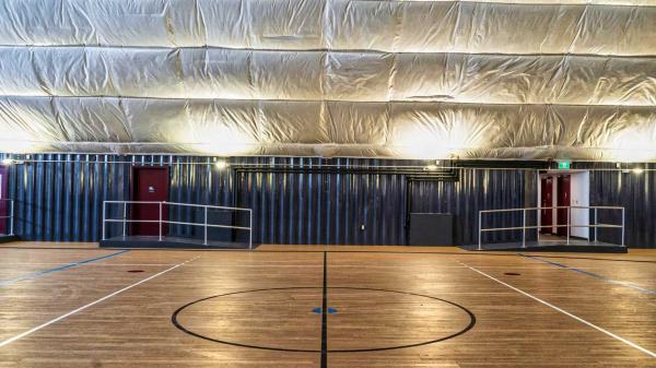Aluminum Alloy Window Steel Fabricated Warehouse For Indoor Sport Court And Gymnasium Construction