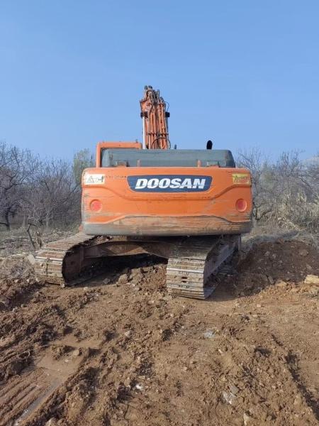 29500kg de segunda mão DOOSAN ZX300 Excavator 151KW Adequado para esmagamento e acessível