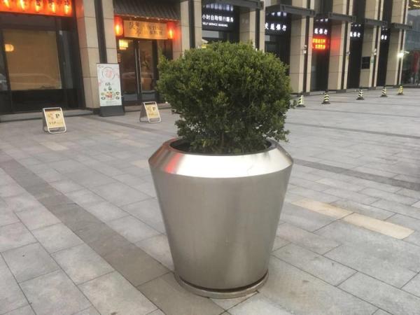 Big Shapely Outdoor 3mm Stainless Steel Pot Planter Custom Made
