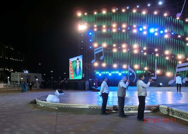 light weight P3.91 Outdoor Rental LED Display With 50x100cm Panel