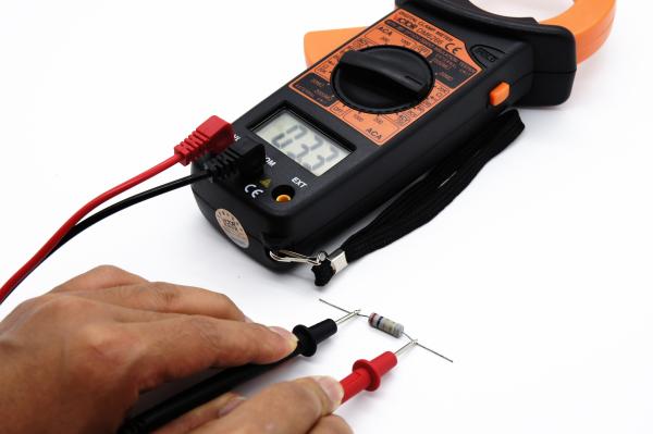 DM6266 Digital Clamp Multimeter Manual Ranging With 50mm Clamp Jaw