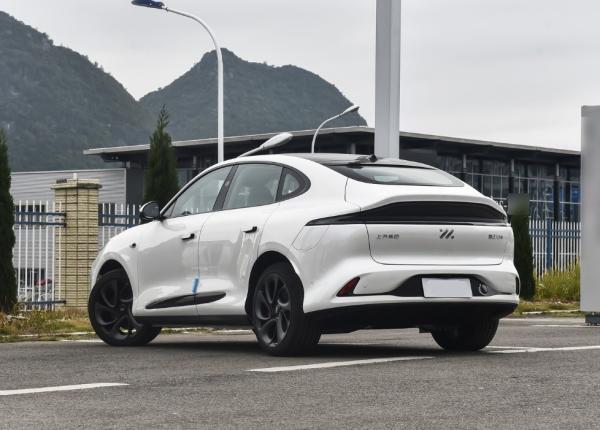 Exportação de alta qualidade Smart IM Carro Eléctrico IM LS6 Nova Energia Automática Bateria Motor Carro de Potência