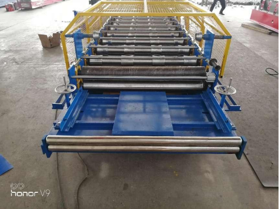 36 Inch Wide Interconnected Metal Panels Forming Machine Best Choice For PBR Panel Metal Roofing