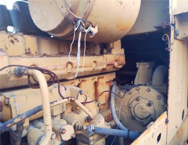                  Used Caterpillar 815 Bulldozer with Soil Compactor in Excellent Working Condition with Amazing Price. Secondhand Cat 815 Bulldozer with Road Roller on Sale             