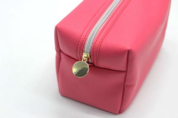 18.5cm Small Leather Cosmetic Pouch BSCI PU Leather Makeup Bag