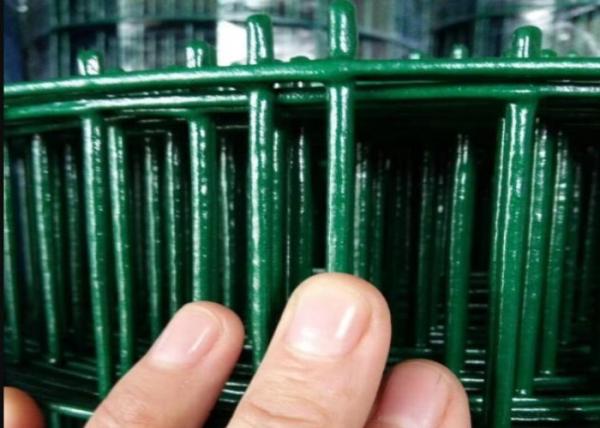 3 Fts Green PVC Coated Wire Mesh Roll UV Resistant Anti-Aging Acid and Alkali Resistant Garden Fence