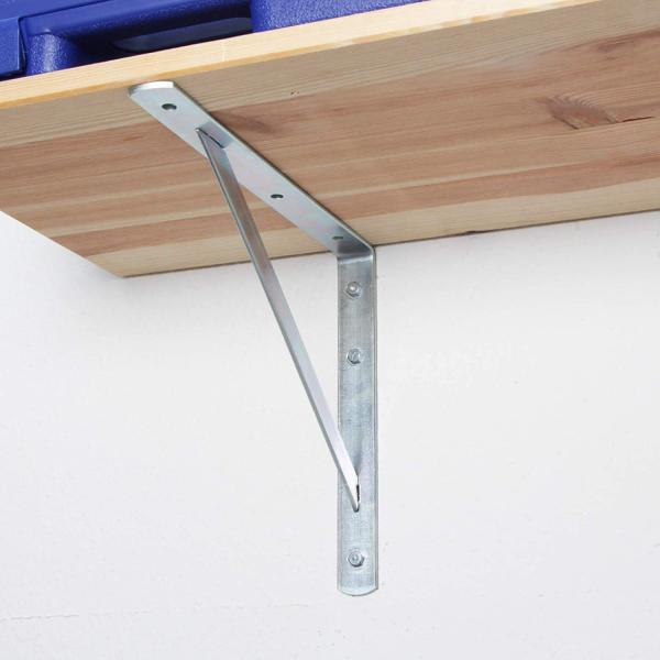 Ковка серебряных металлических шкафов и шкафчиков