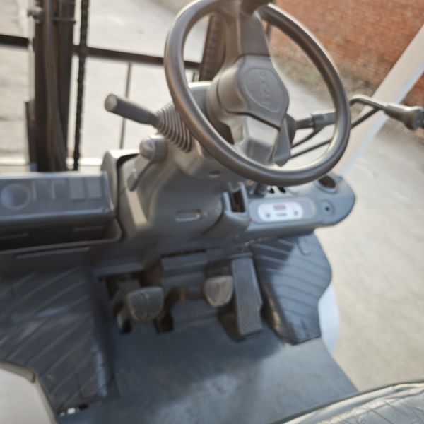 TCM 30 Forklift LPG Dual Use Of Oil And Gas TCM Forklift Second Hand
