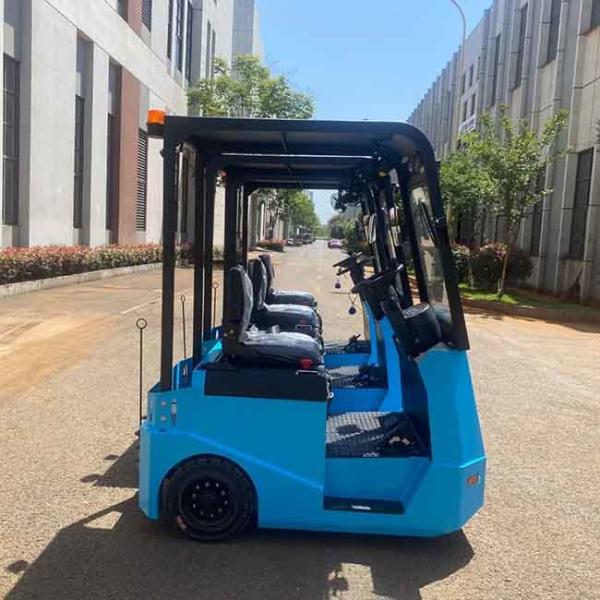 QDD40/60/80 Seated Electric Tow Tractor Traction weight: 4T-8T