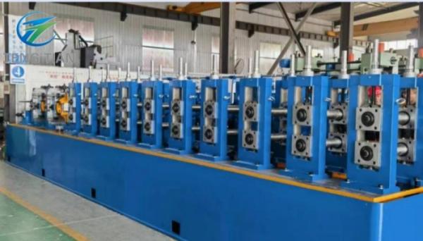 Machine de fabrication de tubes par soudage haute fréquence, diamètre 153 mm, 100 m/min