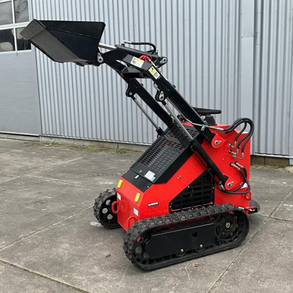 Euro 5 CE EPA   Mini diesel Skid Steer Loader with Mower Mini Loader Farm