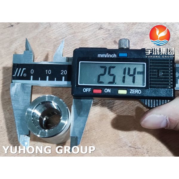 ASTM A182 F304 3000# SW & NPT Coupling, High Corrosion Resistance Stainless Steel Socket Weld & NPT Thread Coupling for Industrial Pipeline