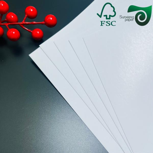 FSC Papel revestido con C2S de doble cara brillante y personalizable 20 26 pulgadas 18PT 24PT