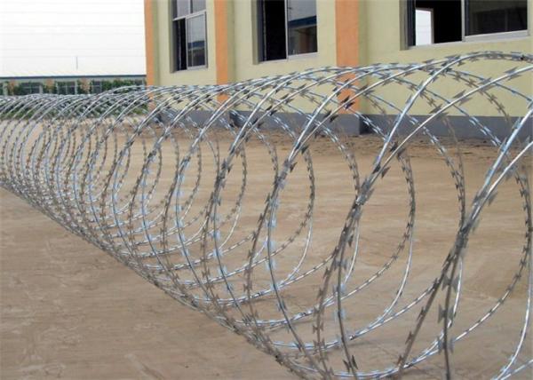 Heavy Duty Galvanized Razor Wire , Barbed Concertina Barbed Tape