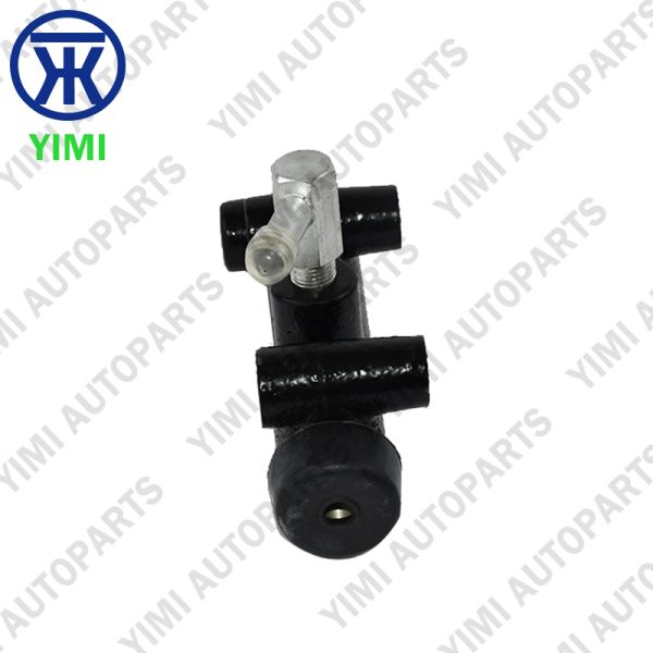 Clutch Master Cylinder Assembly for ISUZU FSR11 6BD1 1-47500222-1 1475002221