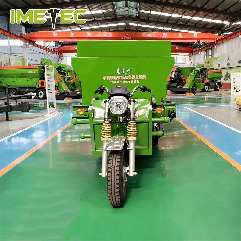 ODM Electric TMR Horizontal Feed Mixer Wagon Spreader Truck For Cattle