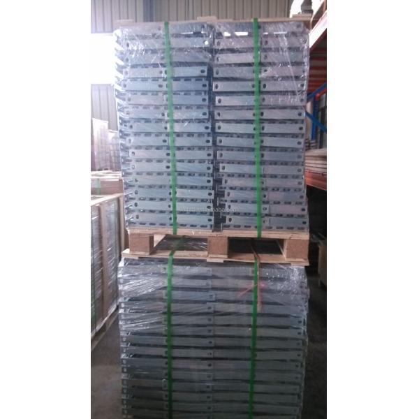 Резиновые рукава трубы зажимы вешалки разделить 90 градусов