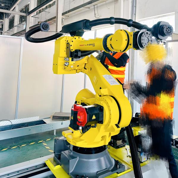 ABB 6640 Robot Dress Package Longer Welding Fixture Lifespan One To Six Axis Pipeline