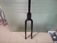 Peças de bicicleta 700c Alumínio Single Shock Trekking Bike Forks 25mm viagem 100x15 Brake de disco de queda