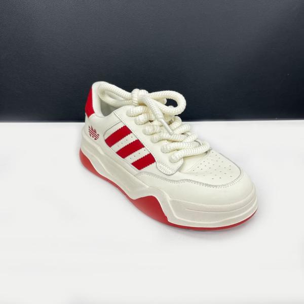 Breathable Classic Rubber Canvas Shoes Women Sneakers With Assorted Colors