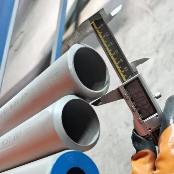 Tubo de aço inoxidável de picagem / Tubo de aço inoxidável brilhantemente polido / TP316L 1.4404 316L