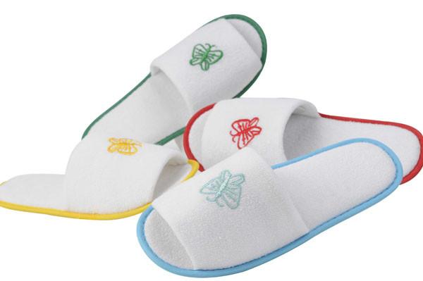 white cotton hotel slipper