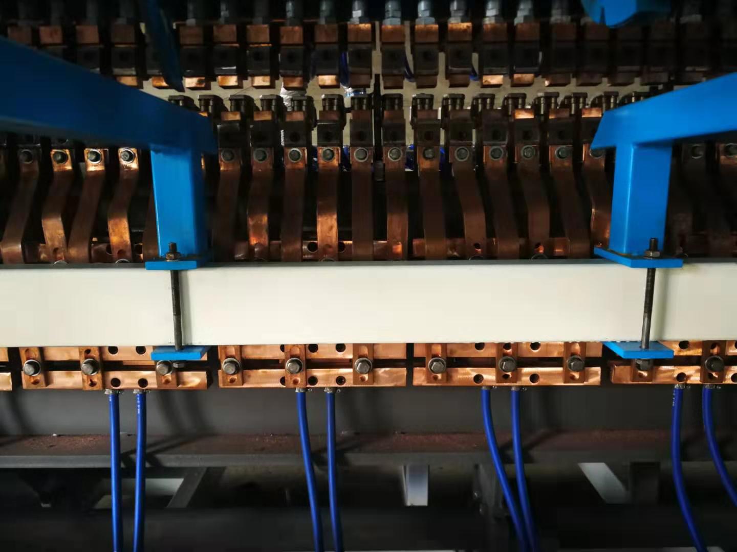 Сварочный аппарат сетки арматуры экрана касания 15KW GWC 2500D