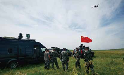 Handheld UAV Jammer with 360° Horizontal Direction Finding 8 Core Frequency Bands and 2 km Detection Range