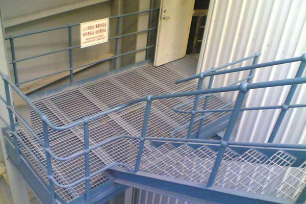 30mm Bearing Bars Pitch Steel Grate Stair Treads Metal Grate Steps