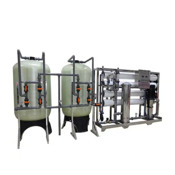 110V / 220V / 380V 50hz Seawater Desalination Equipment with Customized Voltage Stainless Steel 304 Frame Structure