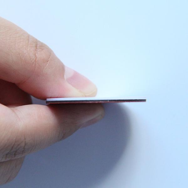 PVC Flat Tag Anti-Metal Social Media NFC Tag  White PVC Flat Tag