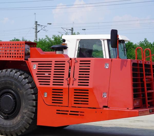                  Tunnel Mine Rock Wheel Underground Dump Truck St30 Underground Haul Dump Truck             