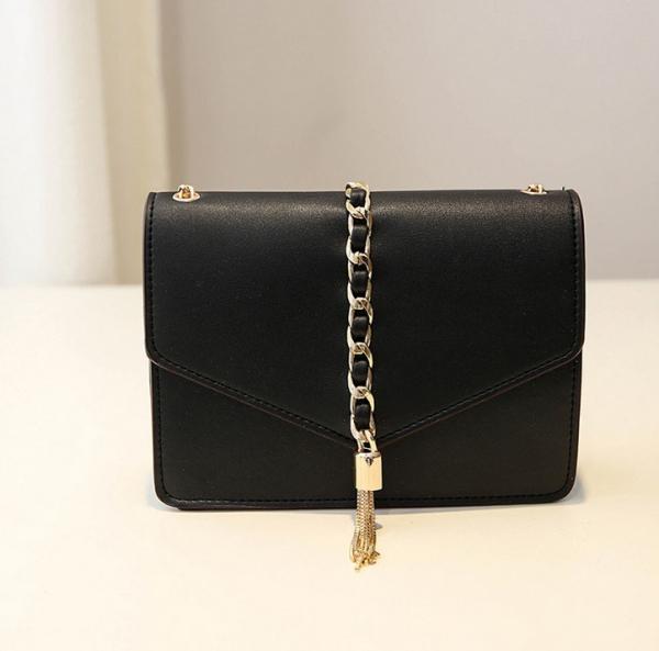 2016 Korean version of the new spring fashion chain female bag small square package simple wild fringed shoulder bag