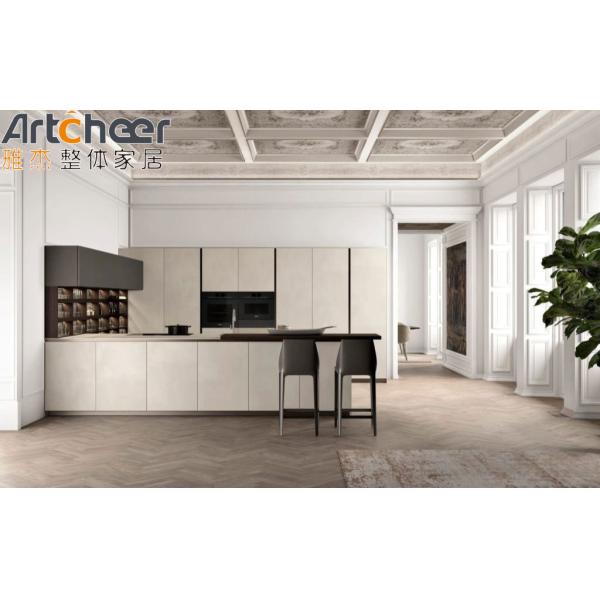 Высокий глянцевый лаковый деревянный дверной шкаф кухни U-образный дизайн с прочным фанером