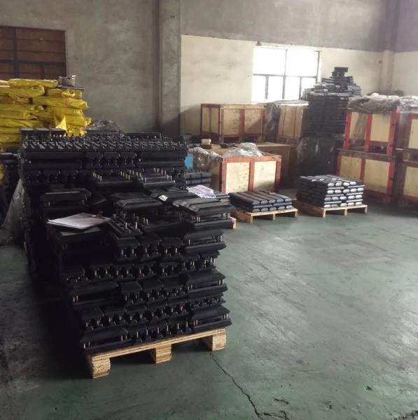 Paver Rubber Pads PMG250S PMG260 PMG260S PMG300 PMG300AS PMG300S PMG300T, PMG320 PMG320S PMG350AS PMG350BS PMG350T PMG400S PMG400T Excavator Rubber Pad