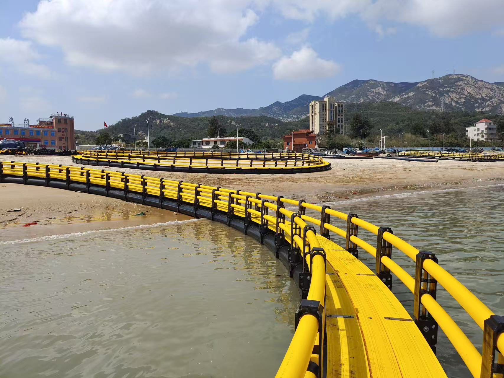 Leave old, rusty farming methods in the past. Step into tomorrow with advanced HDPE fish cage technology