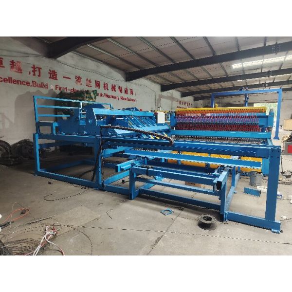 Fence Length 2.5m Transformer capacity160kva Curved Fence Mesh Welding Machine