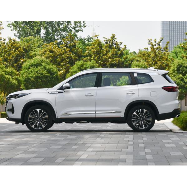 Места SUV версии 5 Chery TIGGO 8 PRO 2022 390T 254HP 4WD обширных