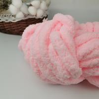 1/0.14NM font du crochet le polyester 100% de Chunky Chenille Yarn pour le tricotage d'oreiller de couverture