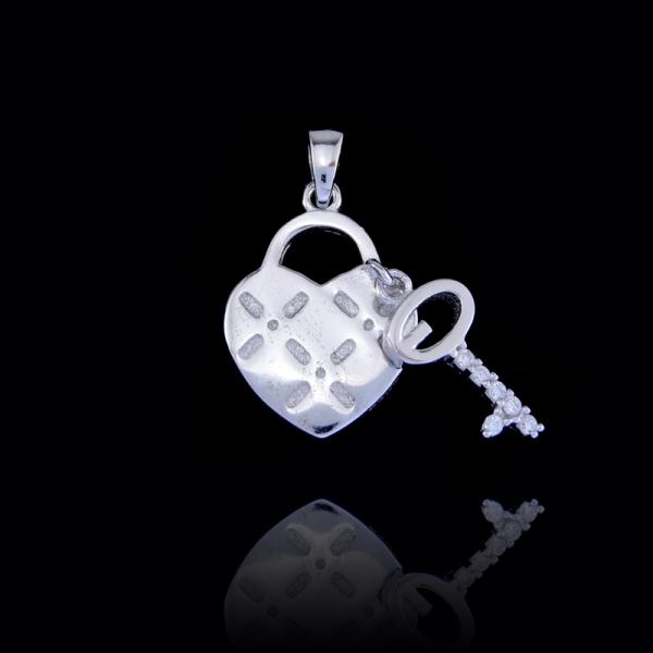 Childrens Silver Red Enamel Pendant Christmas Santa Claus Shape For Gift