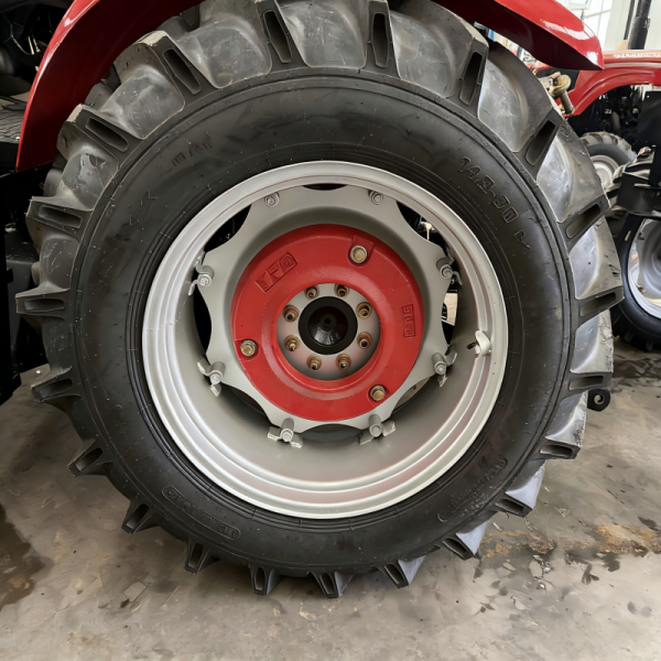 BTB1004 100HP 4WD Farm Tractor for Export Farm Projects and Implement Support
