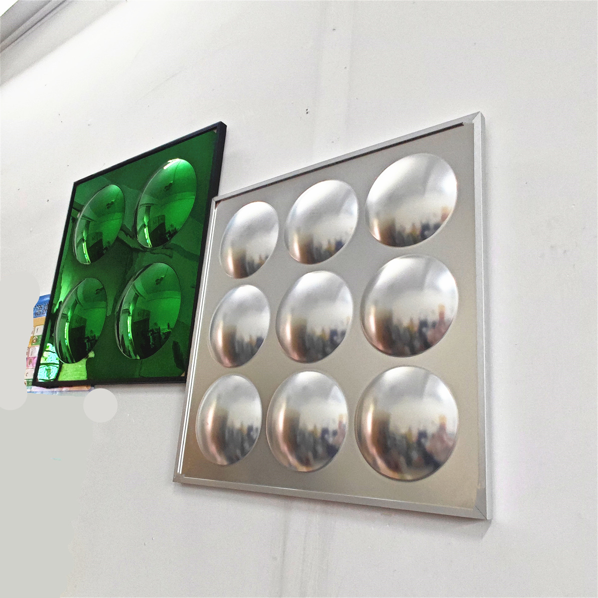 9 Hole Grid Convex Bubble Mirror Aluminum Frame For Hotel KTV Interior Decor