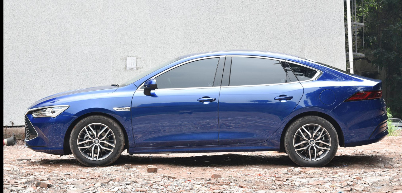 Qin ПЛЮС обязанность гибридного автомобиля DM-I 55KM 1.5L 110hp L4 вставляемая медленная 2,52 часа