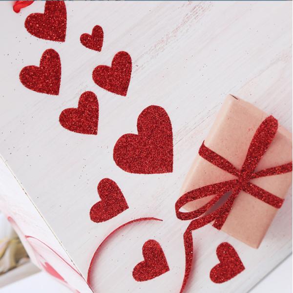 Red Heart Love Pattern Paper Gift Bags Custom Logo For Valentine 'S Day Wedding