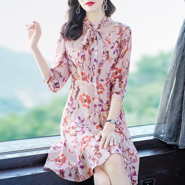 Pleated Flower Mulberry Silk Pajamas , OEM A Line Plus Size Silk Nightie