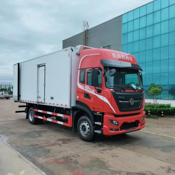 Dongfeng 6X4 Tractor with 40ton-50ton Transport Freezer Trailer Refrigerator Container Semi Trailer
